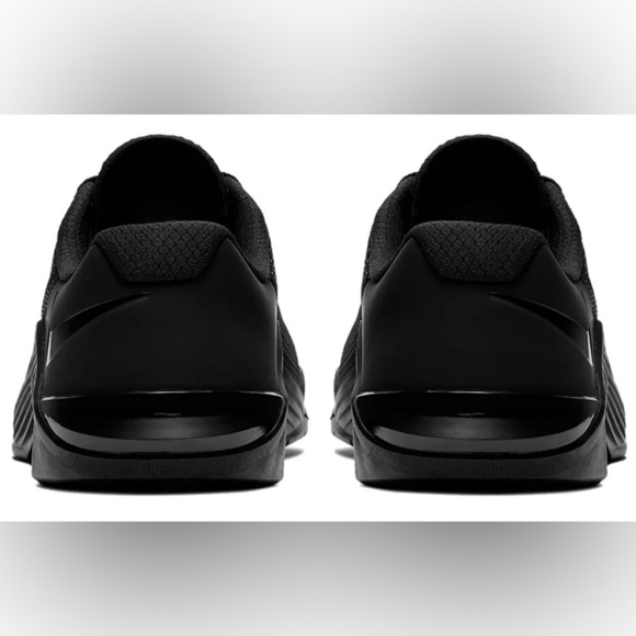 NikeMetcon 5 \'Triple Black main image 5